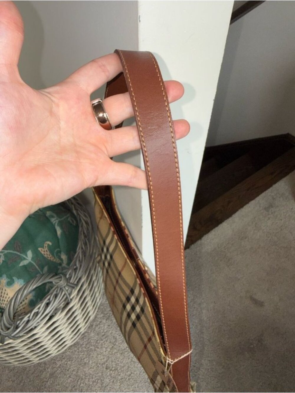 Burberry Vintage Nova Check Shoulder Bag - Picture 4 of 9